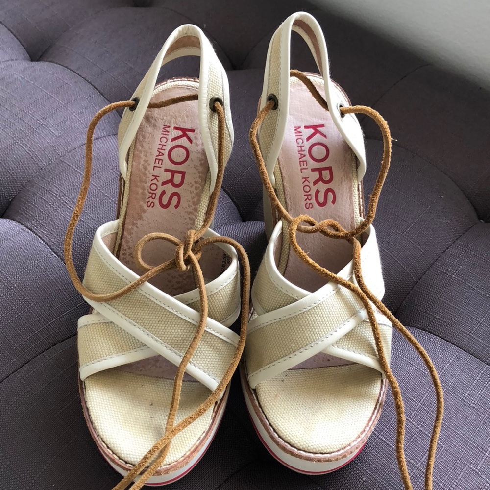 KORS Michael Kors wedge - Size 6
